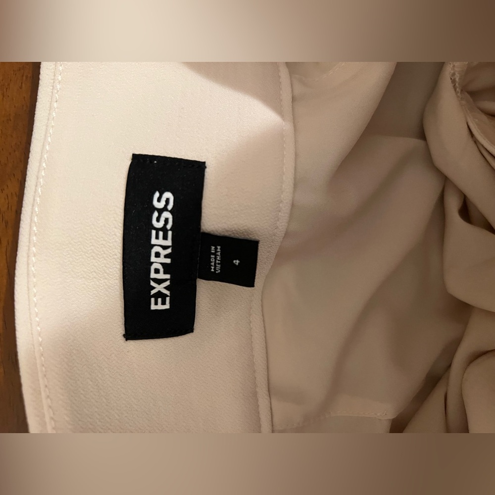 EXPRESS BELTED SKIRT WITH POCKETS - BEIGE - SIZE 4 - Picture 3 of 3